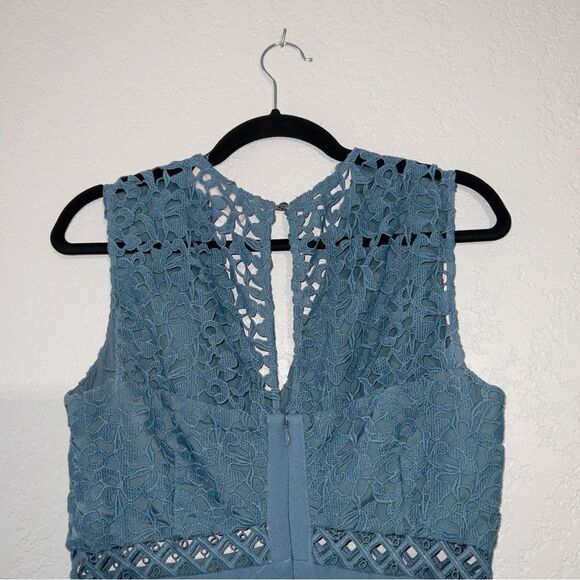 Keepsake The Label Dusty Blue Uplifted Mini Lace Dress Size Medium - Picture 10 of 11